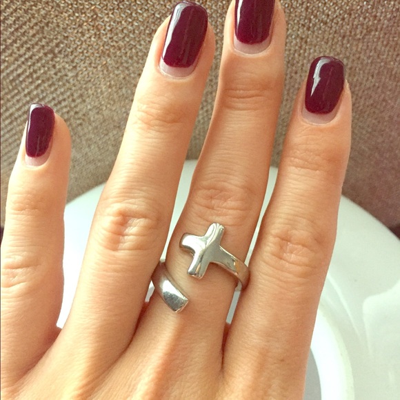 Jewelry - Cross ring